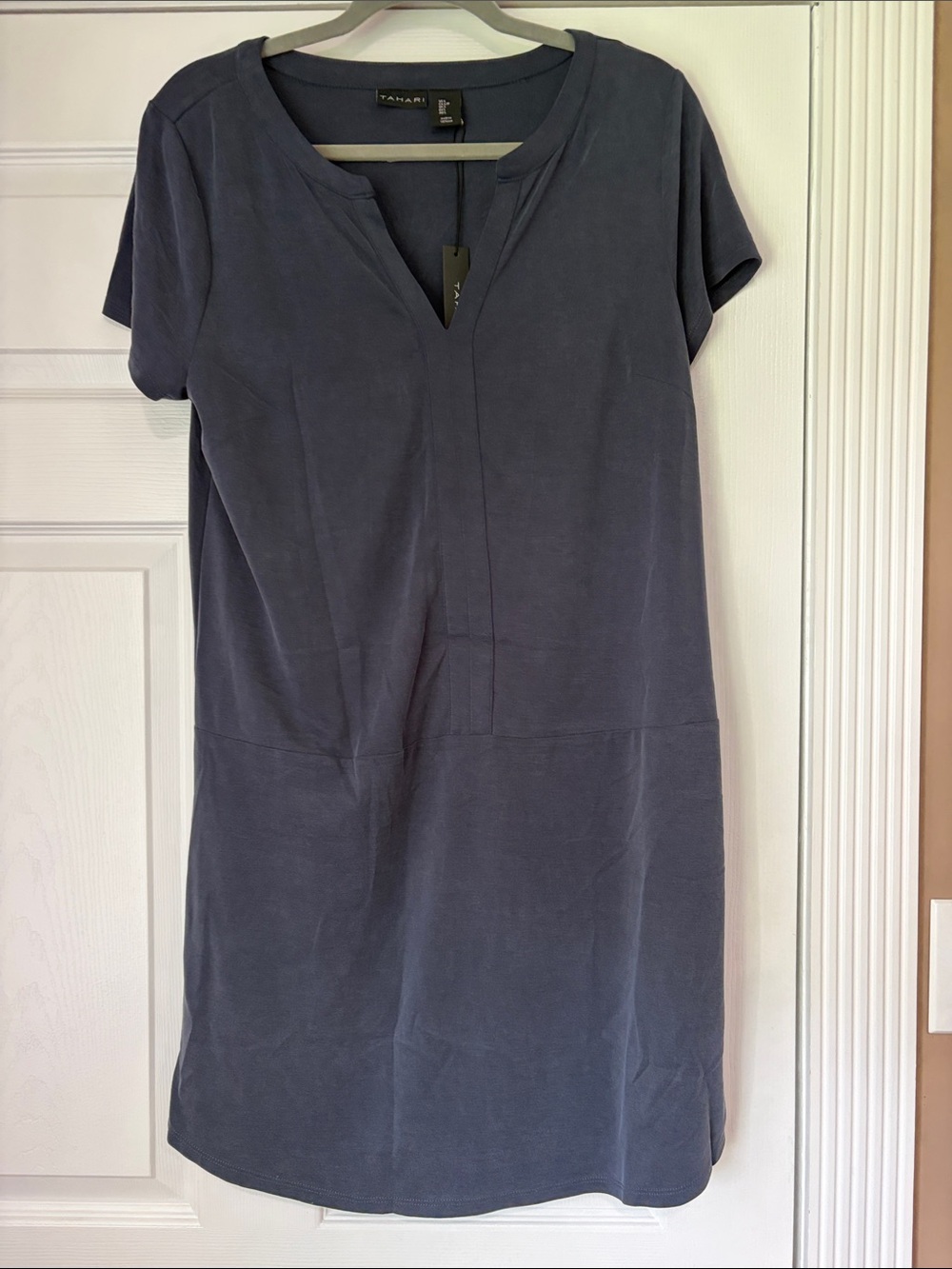 Final sale- nwt- Tahari Slate Blue Short Sleeve Midi Shift Dress